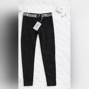Gymshark Black Leggings – Size Small – BNWT